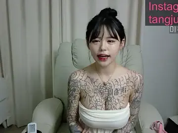 tangju7のStripchatでライブセックス映像