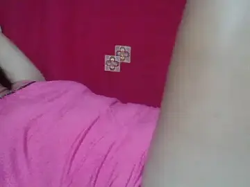 HungryPussypinayXのStripchatでライブポルノ配信