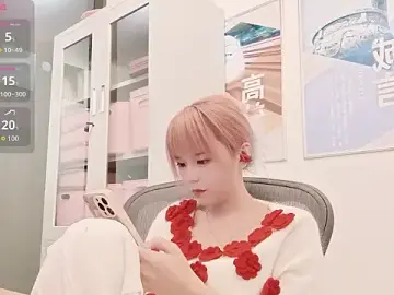 KKMM168のStripchatでライブセックス映像