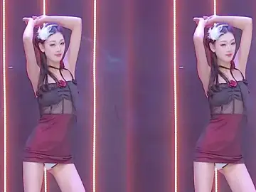 queen-001のStripchatで最高のライブ配信