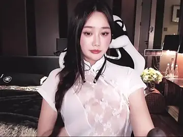 Aurora_-77のStripchatでライブポルノ配信