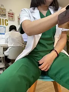 Clinic_SexyのStripchatでセックスカメラ