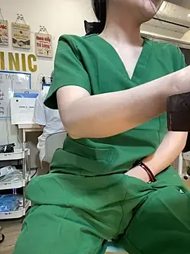 Clinic_SexyのStripchatで無料ポルノカメラ