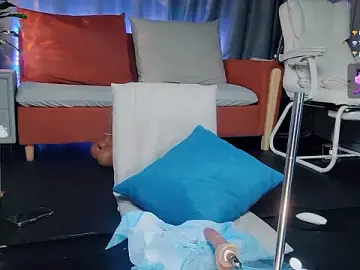 Youth3_のStripchatでライブポルノ配信