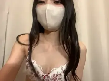 eroeroMiYUeroeoのStripchatで人気のアダルト配信