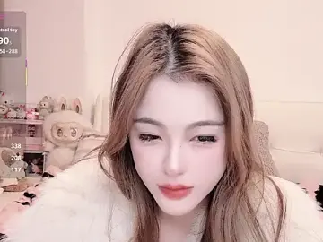 Sophia-000のStripchatで無料ライブポルノ