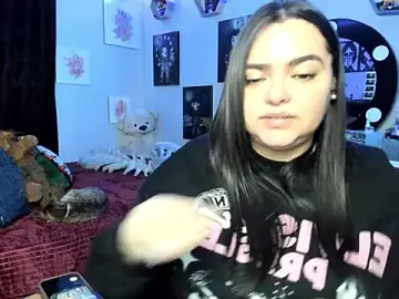 Luise_MeyrinkのStripchatで高画質ウェブカメラ