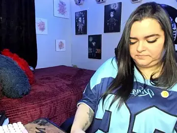 Luise_MeyrinkのStripchatでヌードカメラ