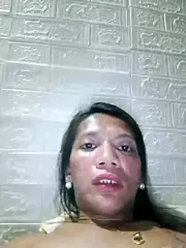 SofiaLibreTsのStripchatでヌードカメラ