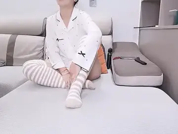 sasa-lovesのStripchatで今すぐ視聴可能なセックスカム