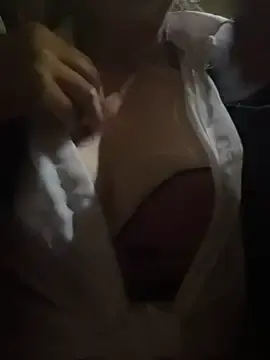 cute-maomaoのStripchatで高画質ウェブカメラ