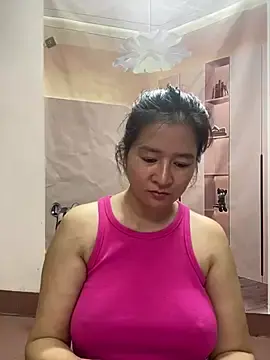 Bollozzy_89のStripchatでライブポルノ配信