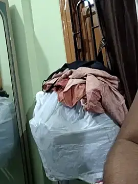 yoursweety09のStripchatで高画質ウェブカメラ