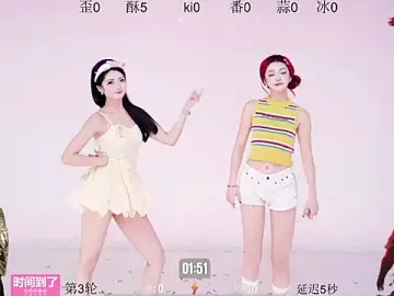 badgirl777888のStripchatで人気のアダルト配信