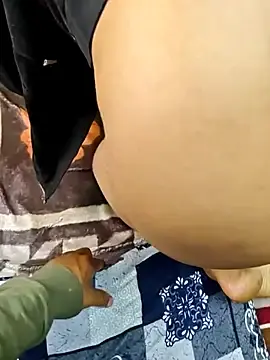 Priya_From_IndiaのStripchatでセックスカメラ