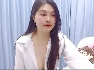 Little-sweetのStripchatで無料ライブポルノ