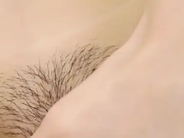 Yui-ChのStripchatで今すぐ視聴可能なセックスカム