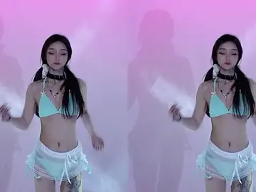 CM---002のStripchatで無料ポルノカメラ