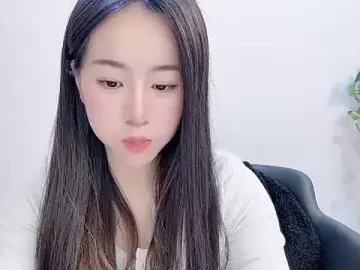 chloe-01のStripchatで無料ライブポルノ