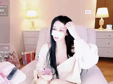 hotseahのStripchatで今すぐ視聴可能なセックスカム