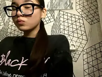 Ronnni_SchmidtのStripchatでセックスカメラ