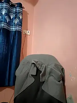 Simran_bhabhi0のStripchatでヌードカメラ