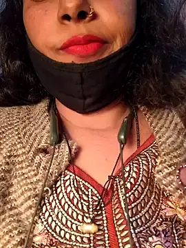 Simran_bhabhi0のStripchatで高画質ウェブカメラ