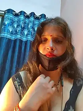 Simran_bhabhi0のStripchatでライブポルノ配信