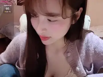 xiaoyun_666のStripchatで人気のアダルト配信