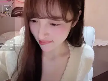 xiaoyun_666のStripchatで無料ポルノカメラ