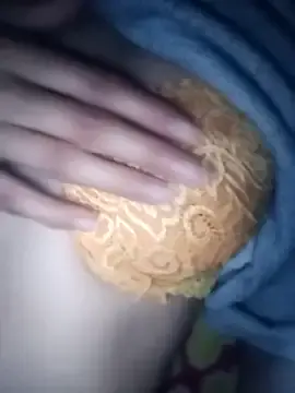 Vanee-23のStripchatでセックスカメラ