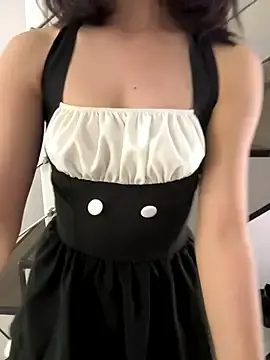 lelebaybay888のStripchatでライブセックス映像