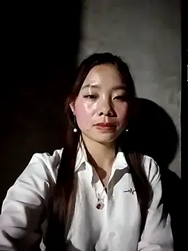 milo123-xxのStripchatでセックスチャット