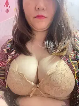 Ory22のStripchatでプライベートチャット