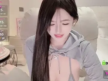 milk_sugarのStripchatで無料ライブポルノ