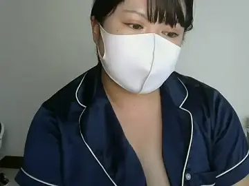 yuririn-594のStripchatでセックスチャット