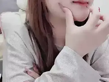 Seikoo18のStripchatで無料ライブポルノ