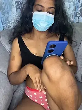 SukiyamaAsiaのStripchatでセックスカメラ