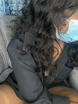 SukiyamaAsiaのStripchatで人気のアダルト配信