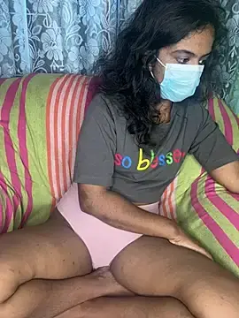 SukiyamaAsiaのStripchatで今すぐ視聴可能なセックスカム