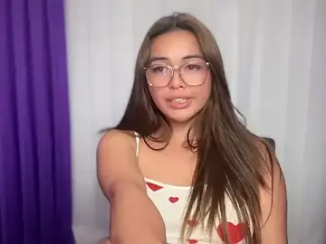 urasianladyのStripchatで高画質ウェブカメラ