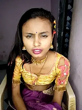 Khatta_MeethのStripchatで高画質ウェブカメラ