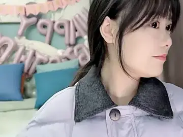 sarah111のStripchatでプライベートチャット