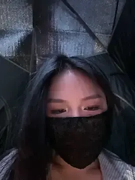 Olivia_11のStripchatでライブセックス映像