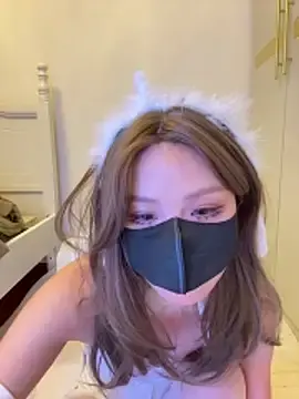 Olivia_11のStripchatで今すぐ視聴可能なセックスカム