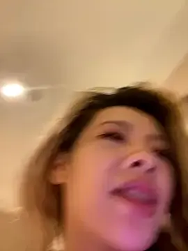 Sunflower-77のStripchatでセックスチャット