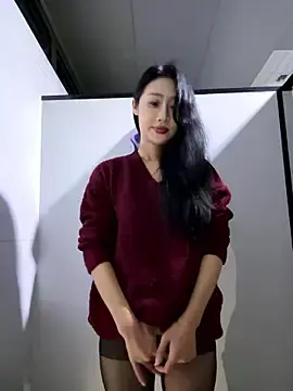 so-lingerのStripchatでセックスチャット