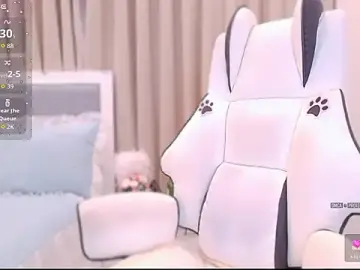 VelvetiaのStripchatでライブセックス映像