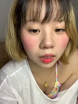 zhaomosheng125216のStripchatでヌードカメラ