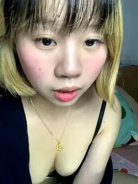 zhaomosheng125216のStripchatでライブセックス映像